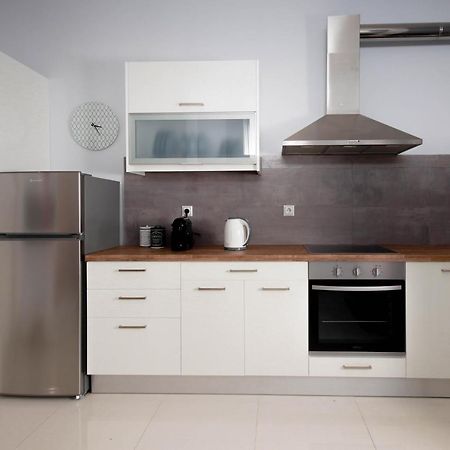 Twin Lofts Ταξιαρχών, A Kalamatastay Property Exterior photo