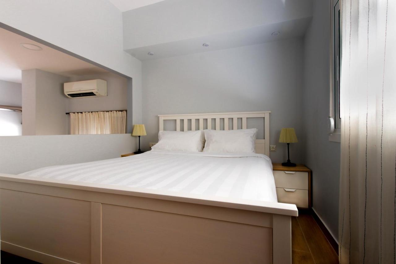 Twin Lofts Ταξιαρχών, A Kalamatastay Property Exterior photo